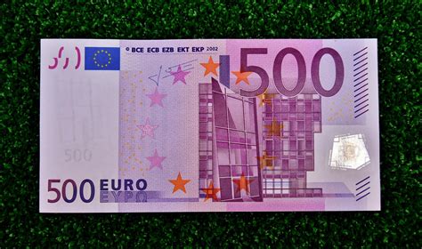500 dollar to euro.